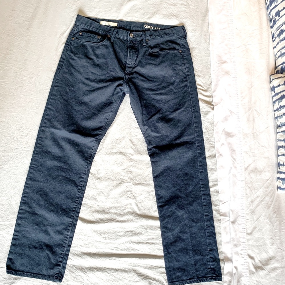 Vintage Gap Men’s Pant.  Slim Fit.  Thicker Weight Textured Fabric.  36x30